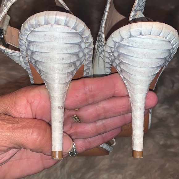 Vince Camuto Pikora Cream Snakeskin Peep Toe Stilettos Size 8 Heels Ankle Strap - Picture 8 of 16
